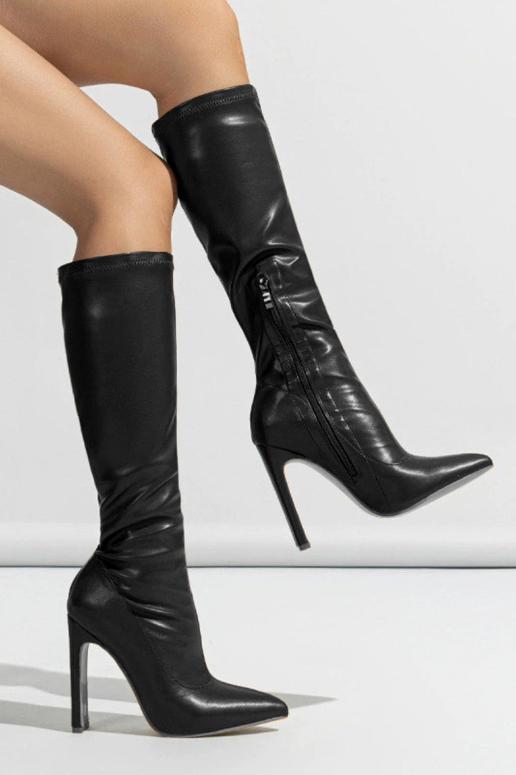 Bong Bag Pointed Toe Zipper Knee-High Boots